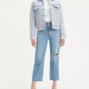 Levi’s Ribcage Straight Ankle Jeans